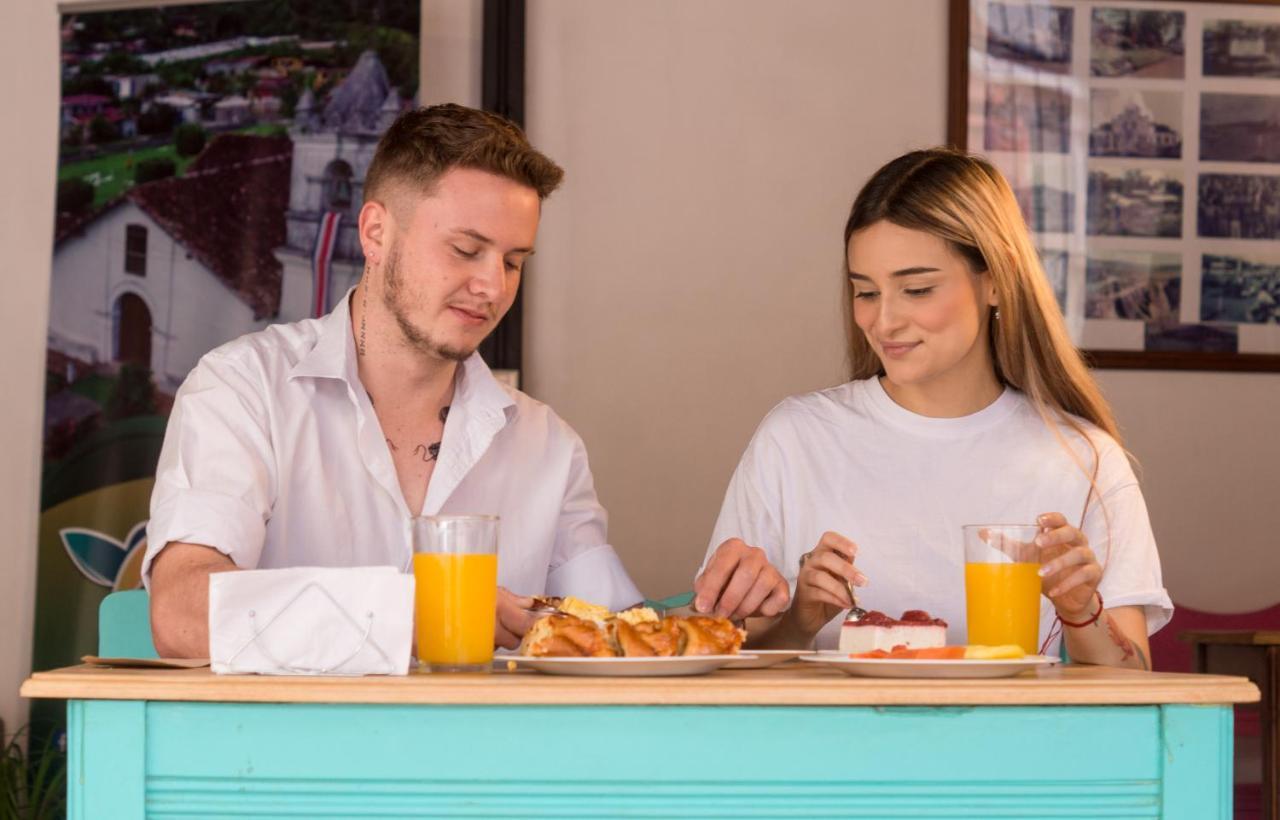 Hotel Reventazon Orosí Zewnętrze zdjęcie